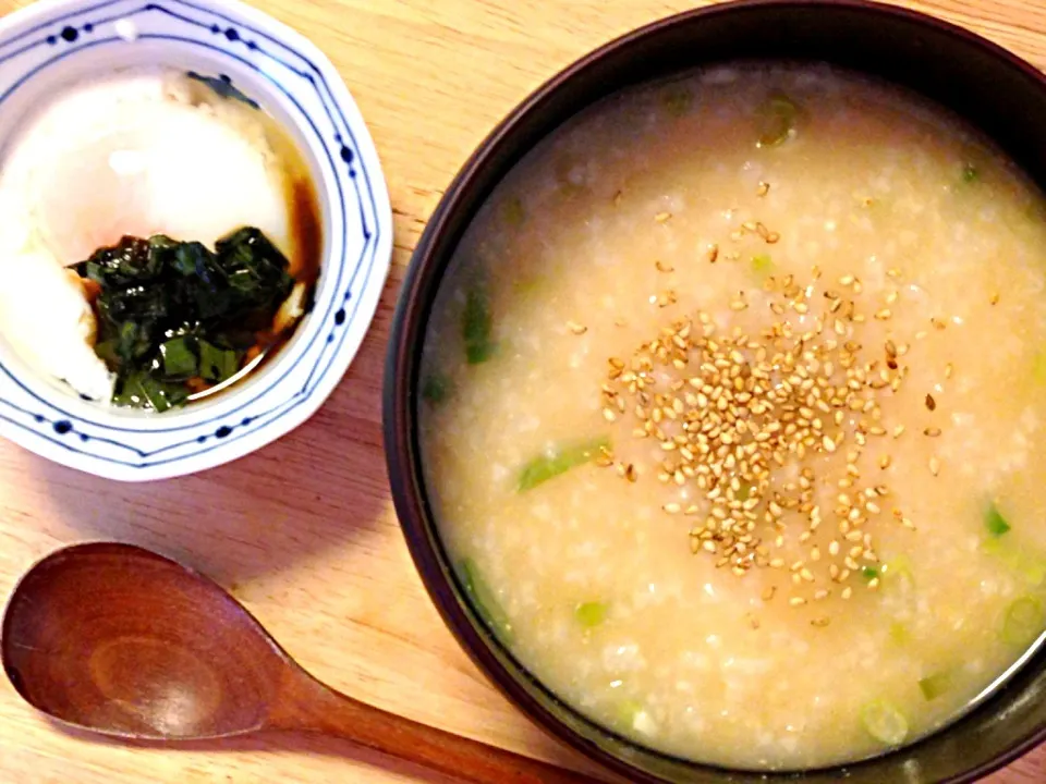 葱味噌生姜お粥、温泉卵にニラ醤油|ユキさん