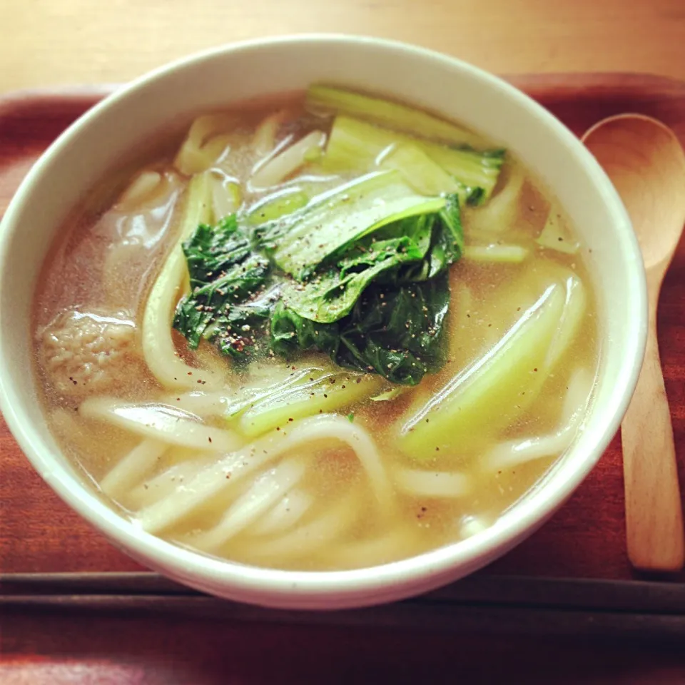 青梗菜と鶏だんごの中華風うどん|akiさん