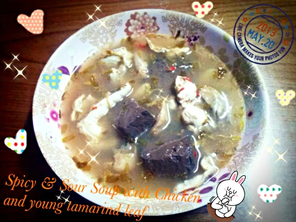 Snapdishの料理写真:Spicy & Soup with chicken and young tamarind leaf 🍲|Mare Kieさん