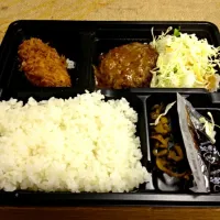 Snapdishの料理写真:ミルクコロッケとハンバーグ弁当|中村 月香さん