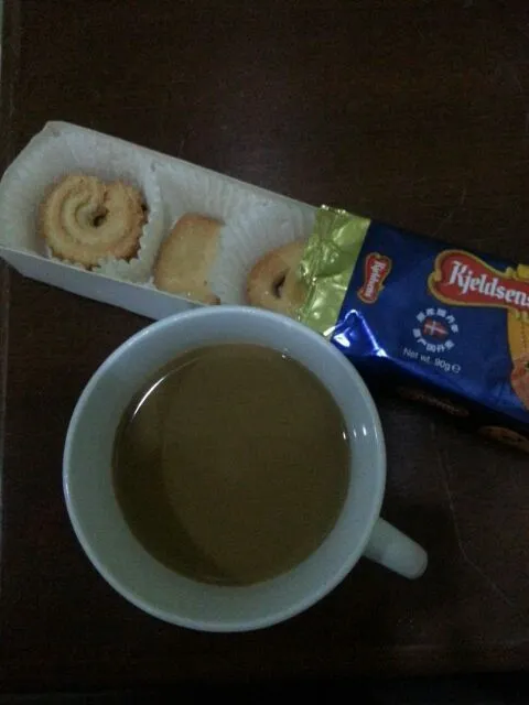 Milk Coffee ● Kjeldsens Butter Cookies|Mrs BNazさん