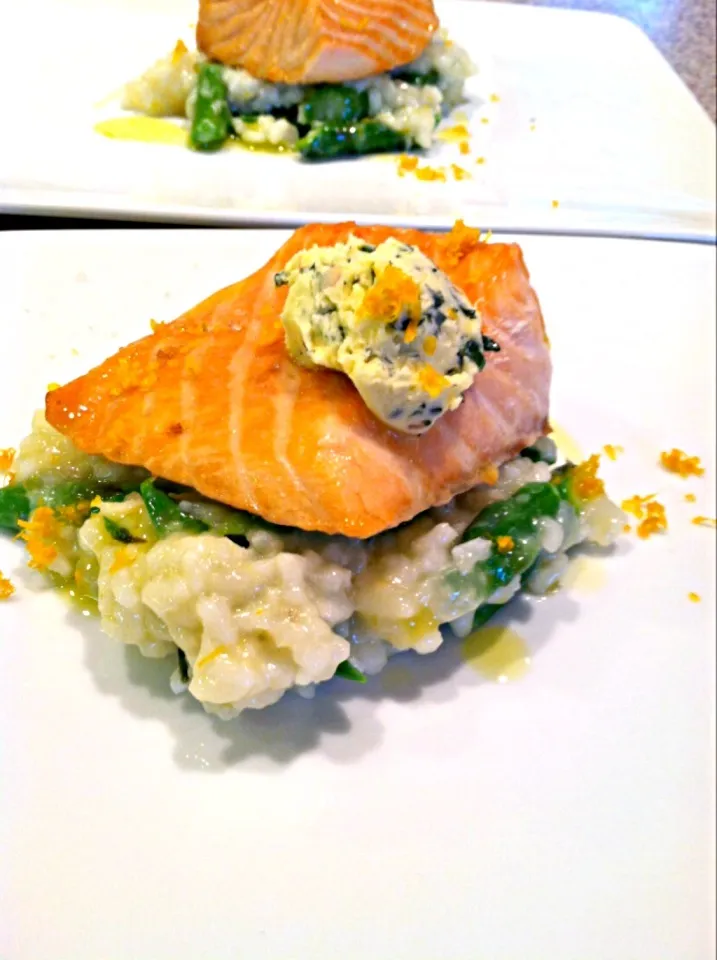 Scottish Salmon with Asparagus Risotto and Thyme Butter|chris bowdenさん