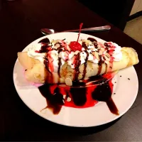 Crepe ice cream|anis azyanさん