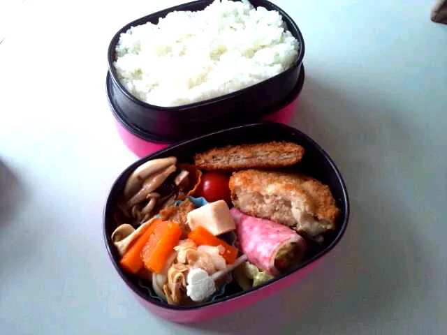 コロッケ、メンチ弁当|あみ　やんさん