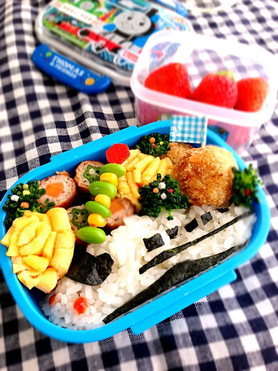 Snapdishの料理写真:新幹線お弁当♡|どんママさん