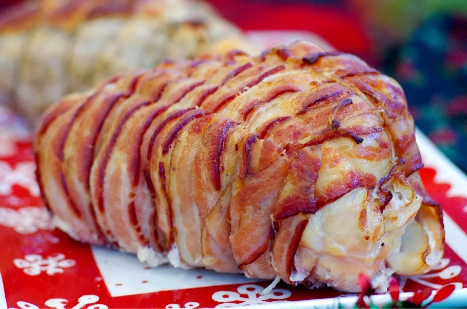 Snapdishの料理写真:Roasted Turkey Breast Wrapped in Bacon|chef baobao from Singaporeさん