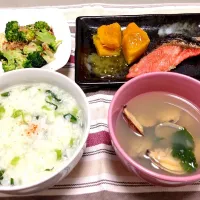 Snapdishの料理写真:中華粥とあさりの味噌汁|Haruka Nishihamaさん