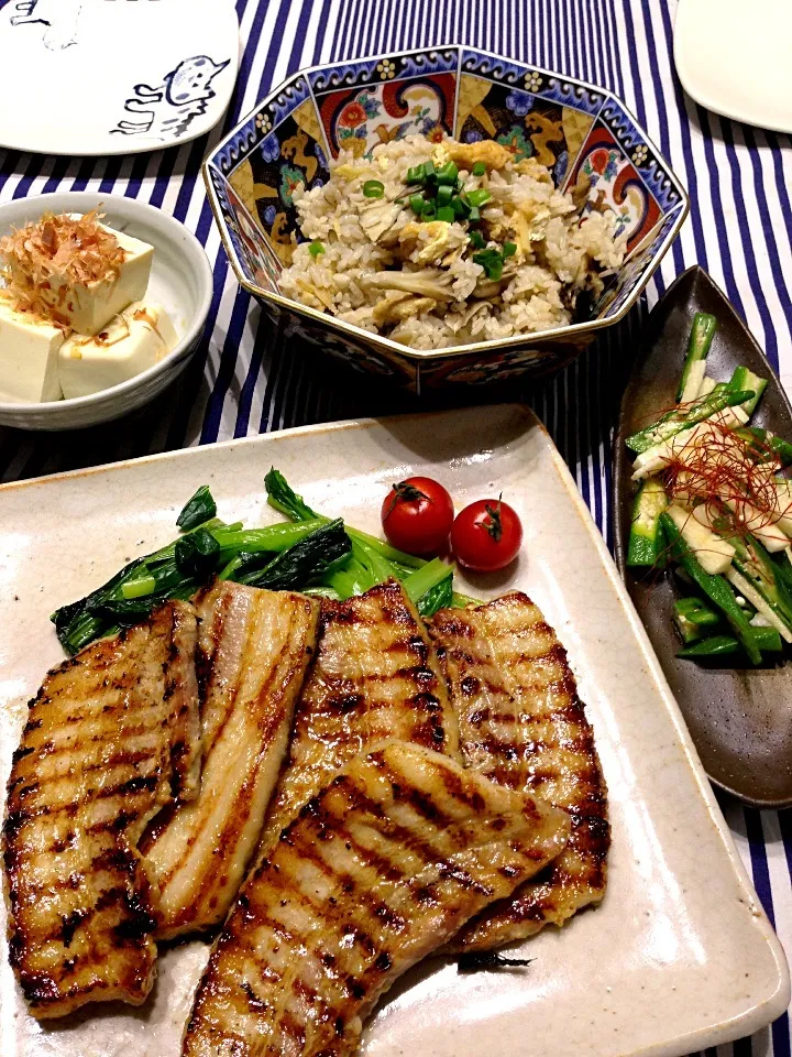 今日も暑かった😩〜ので、がっつり肉肉晩ご飯(^-^)|ぺぽりさん