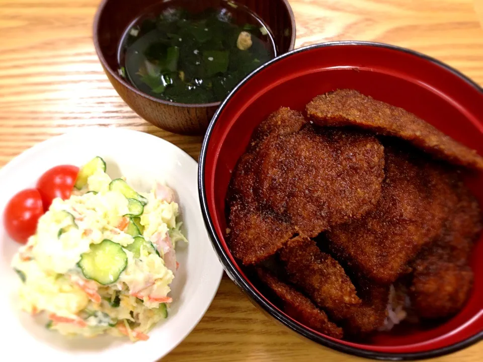 Snapdishの料理写真:ソースかつ丼|和江さん