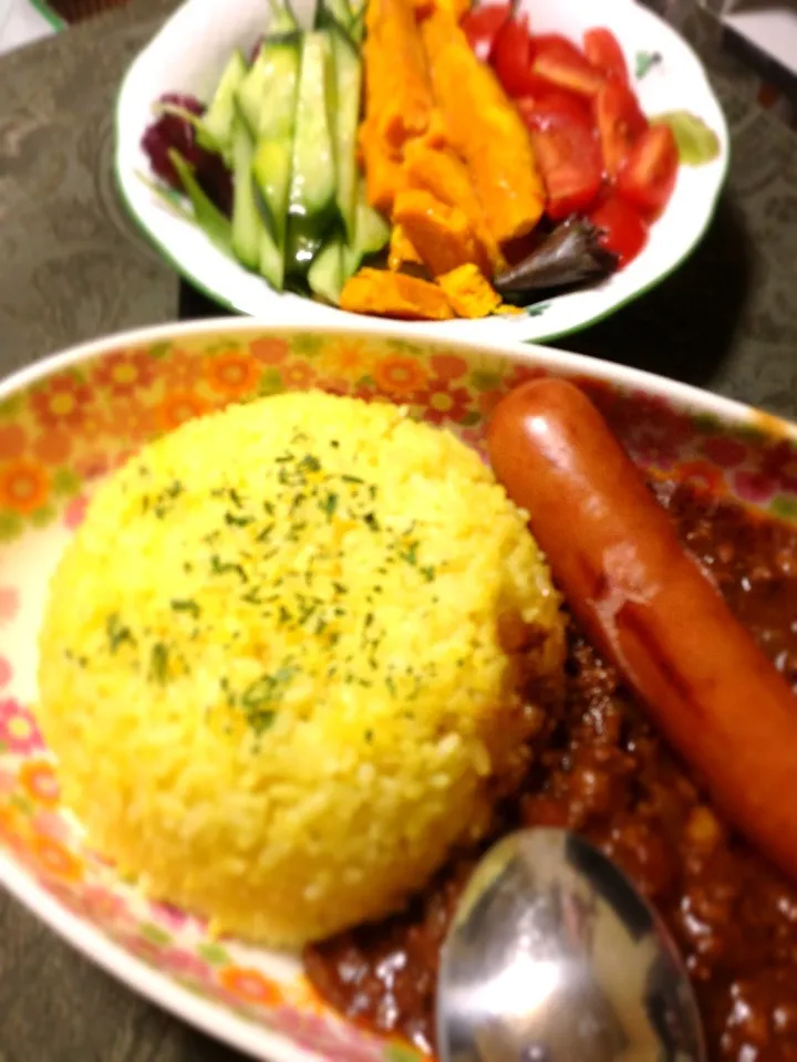 Snapdishの料理写真:お豆とひき肉のドライカレー🌸|maikoさん