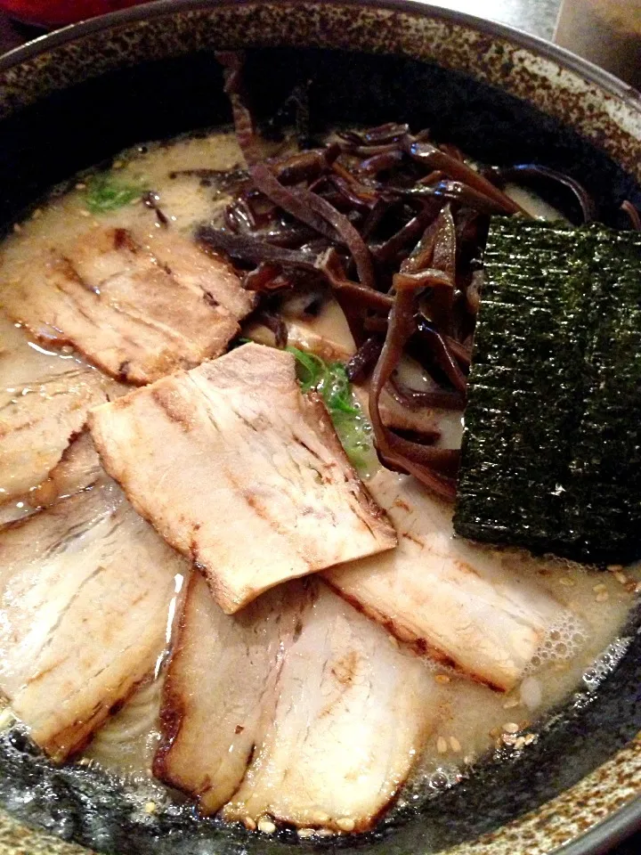 チャーシューきくらげラーメン@西牟田 なかむら亭|ユーリーさん