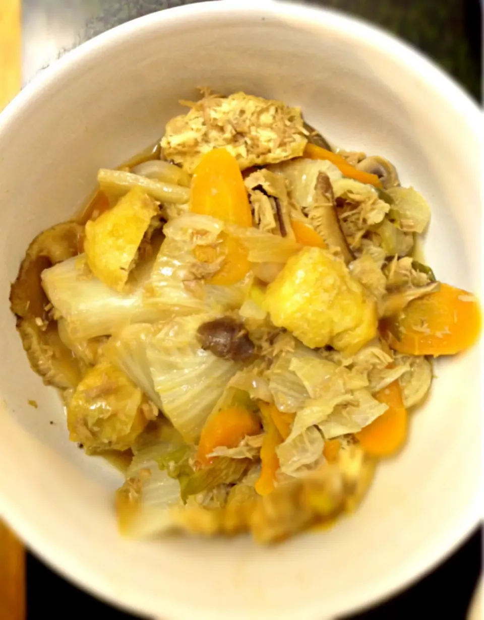 Snapdishの料理写真:Nimono (simmered veg + tuna) ツナ缶とあげと野菜の煮物|ずきみくさん