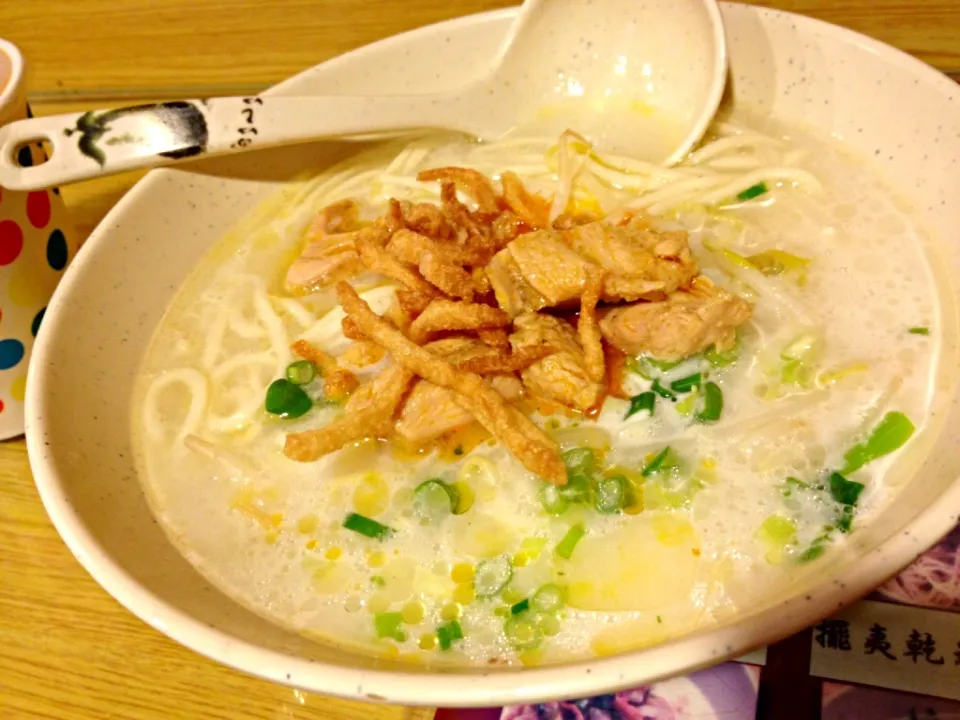 Thai noodles in Coconut soup!|Elaineさん