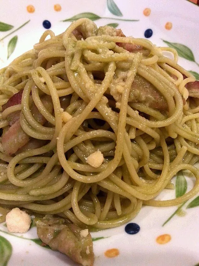 Snapdishの料理写真:Genovese Spaghetti|anna glaiza galleneroさん