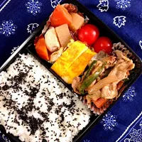 Snapdishの料理写真:豚肉のオイスターソース炒め弁当|小さなビッケさん