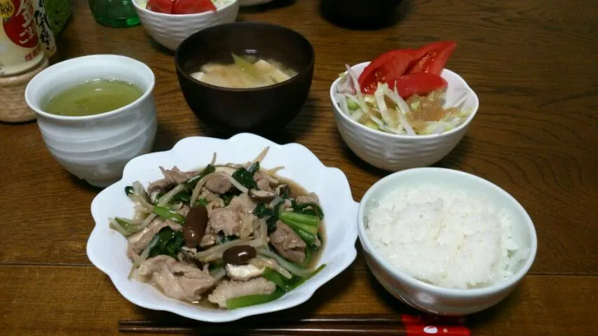 肉韮炒め＆大根のシャキシャキサラダ＆豆腐とねぎの味噌汁|えっちゃんさん