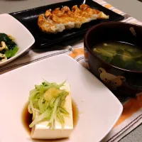 餃子と小松菜の煮浸し|Haruka Nishihamaさん