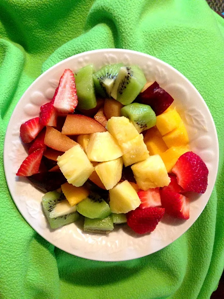 Tropical Fruit dish|Kimberly Nicholson Stefanさん