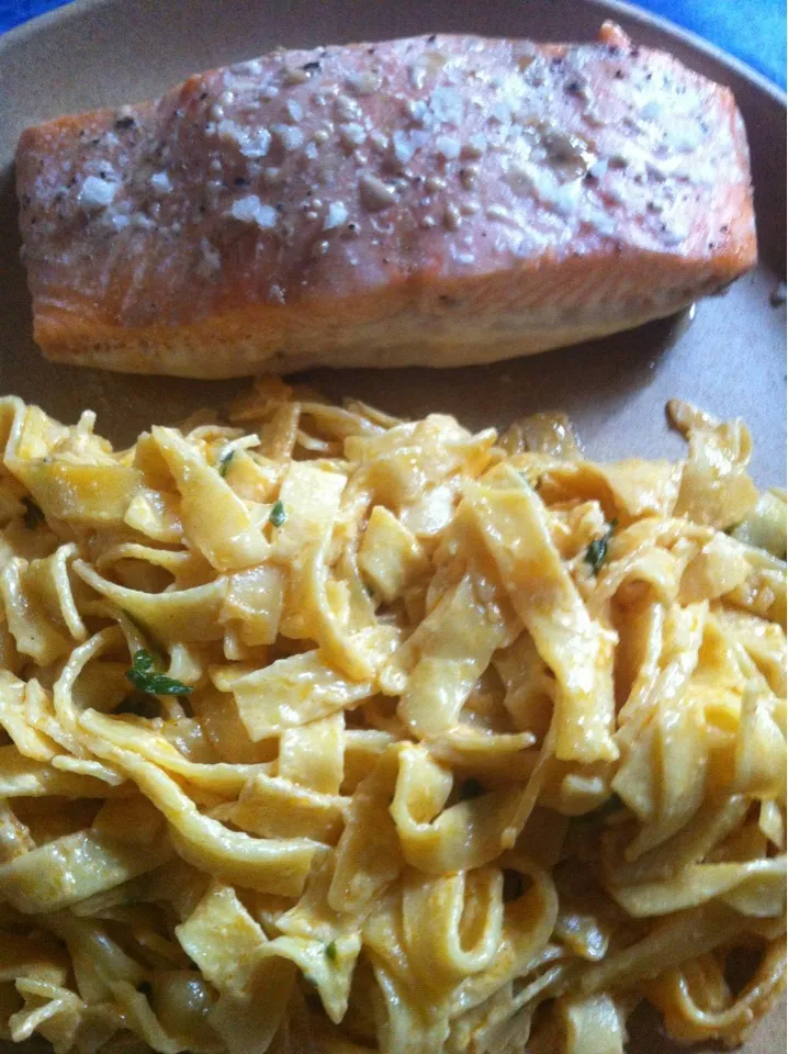 Healthy low temperature cooking and tagliatelles in a yogurt shallots garlics and pimenst d'Espellette|PHILIPPEさん