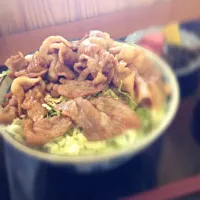 Snapdishの料理写真:特性ブタ丼|矢澤さん