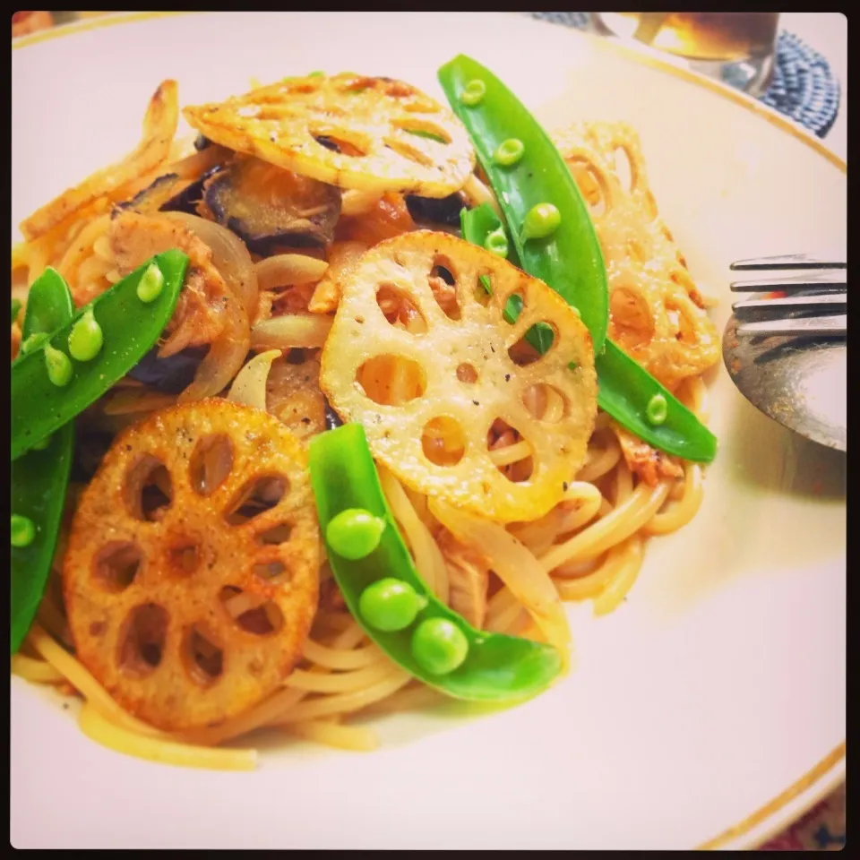 今日のトモコンダテは蓮根と茄子とツナのパスタ🍆🐟💛|🇯🇵ともこちゃん。さん