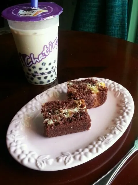 Chatime Pearl Milk Tea ● Maltesers Cheese Choc Cake|Mrs BNazさん