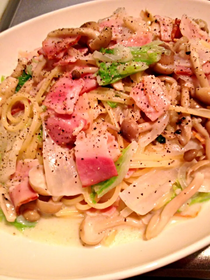 白菜ときのことベーコンのクリームパスタ|TAKEさん