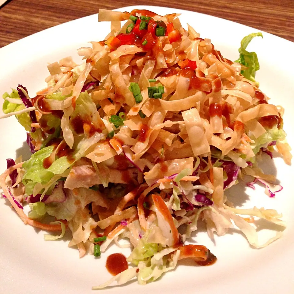 Snapdishの料理写真:Amazing Krazy Garlik Salad|Somewell Gadianeさん