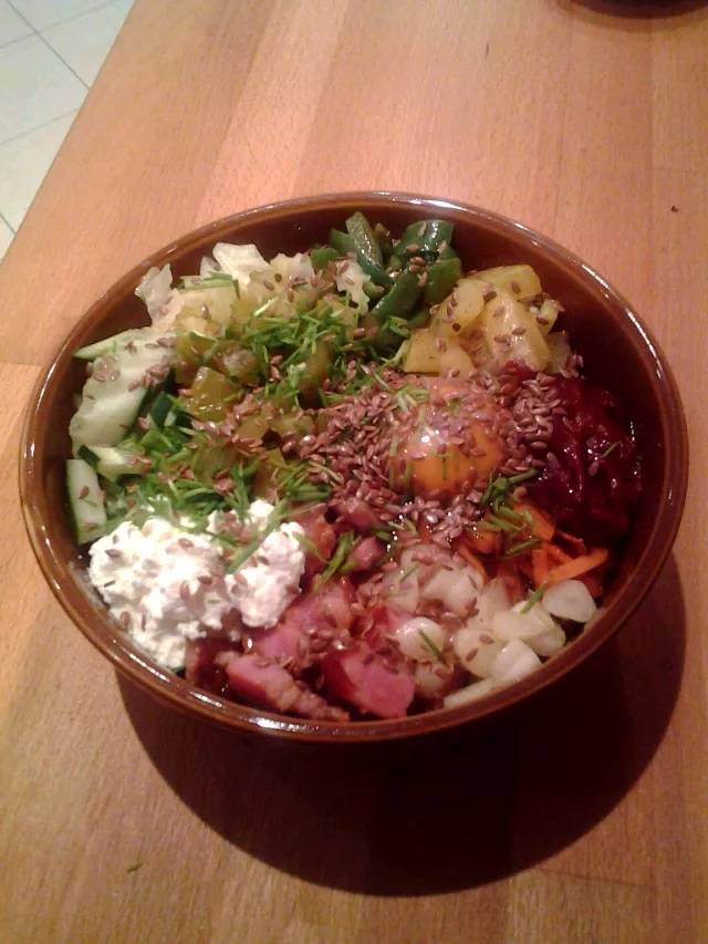 Same bibimbap before mixing.|Stanisław Raczyńskiさん