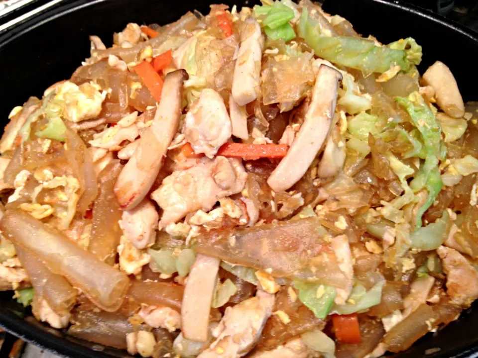 เซี่ยงไฮ้ผัดไก่|mee aphipongさん