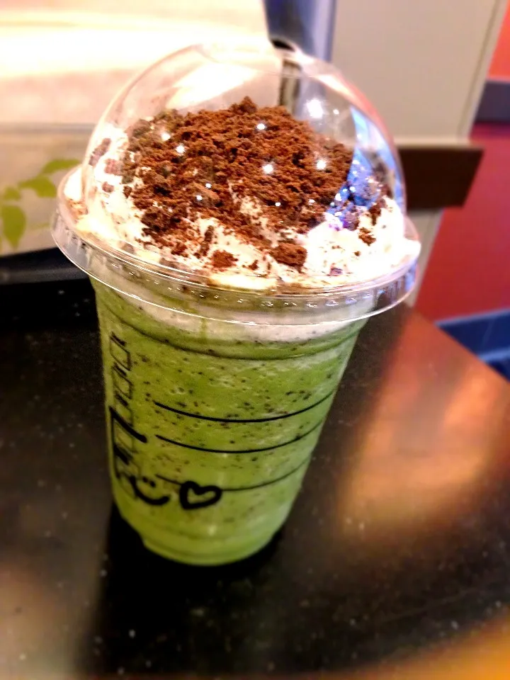 Chocolate brownie matcha frappucino|PhUnGさん