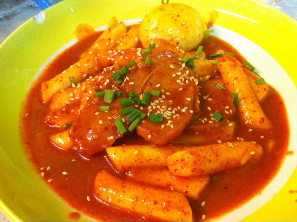 떡볶이 Tukbokki - korean rice cake in spicy sauce|Saranya R.さん