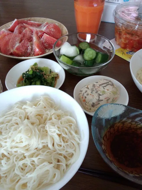 Snapdishの料理写真:暑くなってきたので、そうめん|かんぱぱさん