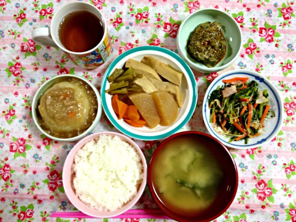 高野豆腐の煮物、みずのたたき、水菜の炒め物、カブの肉詰め和風あんかけ|まゆめろさん