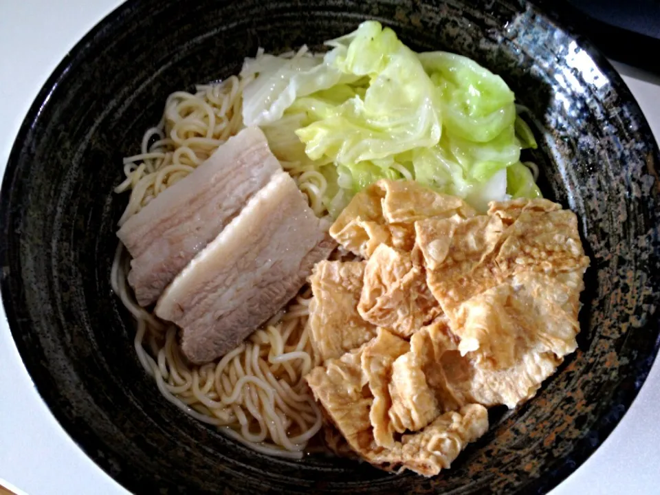 Snapdishの料理写真:日清のラーメン屋さん 広島風醤油とんこつ|TanTanさん