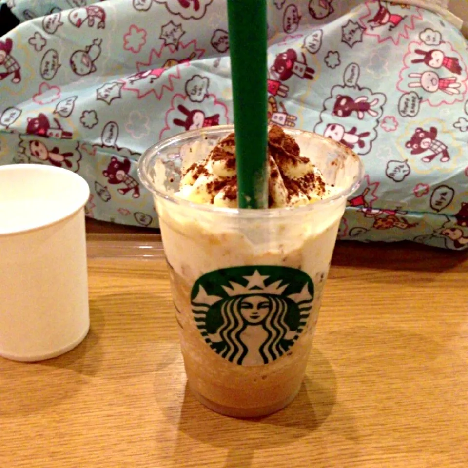 Snapdishの料理写真:コーヒーティラミスフラペチーノ|miwさん