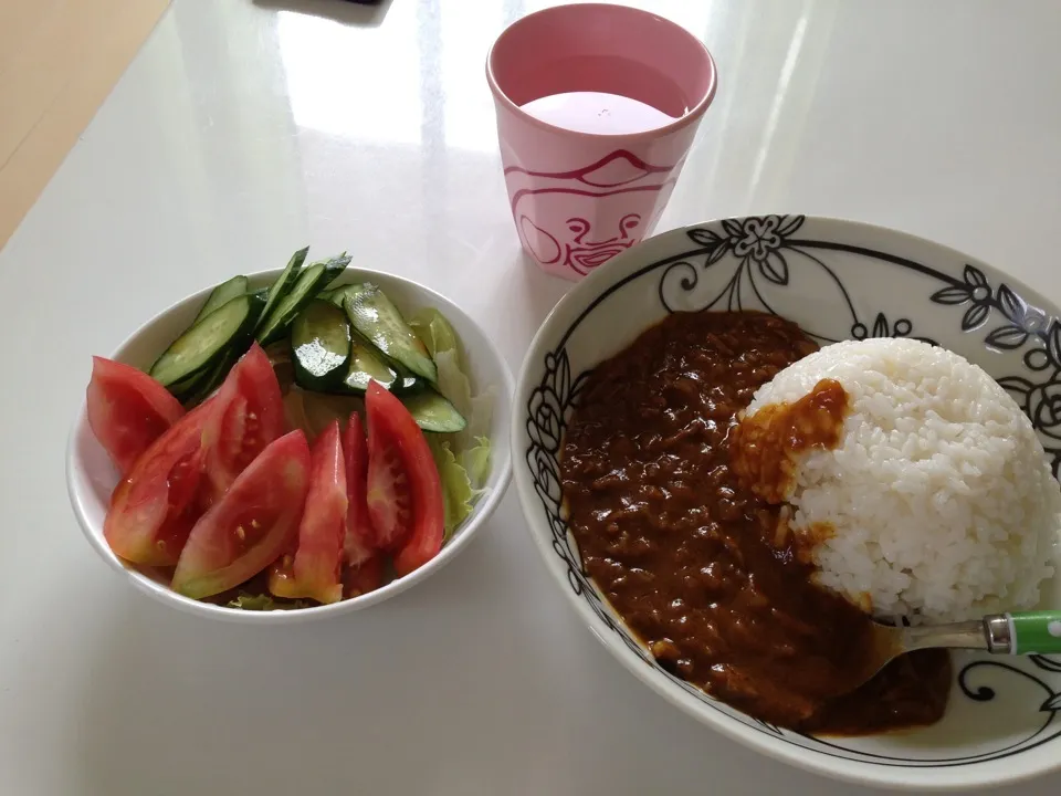 おひるごはん|みちゃろさん