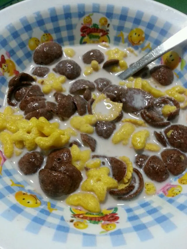 coco crunch, honeystars & cornflakes with milk|Shermaineさん