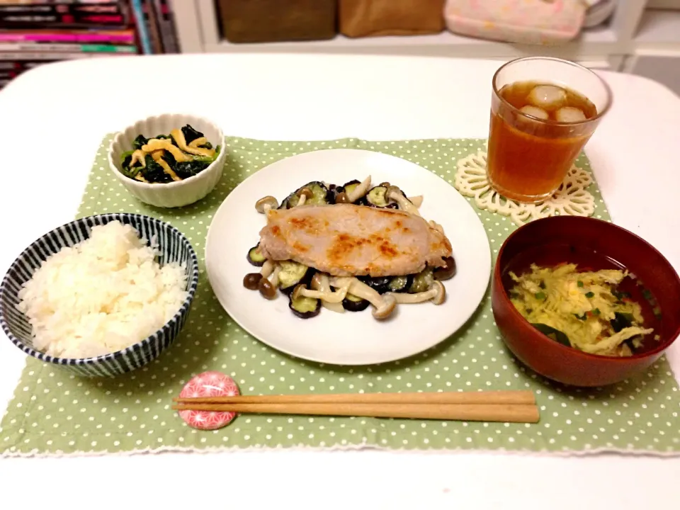 豚肉、茄子、しめじ  塩麹で味付け|おおのさん