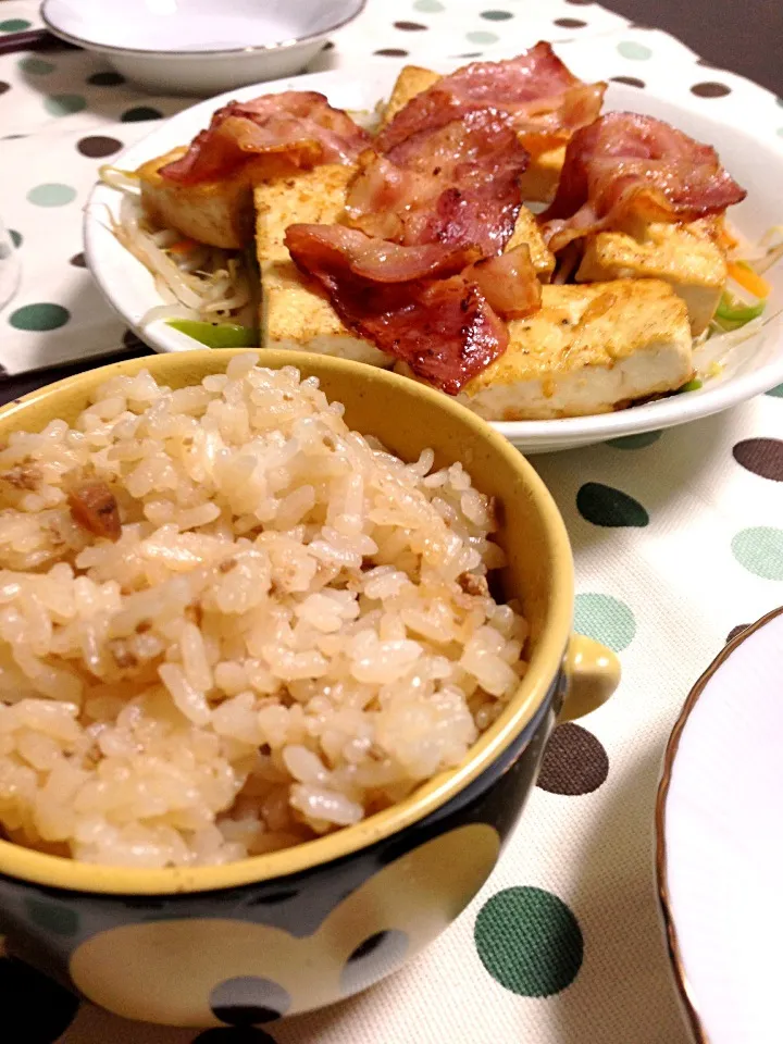 Snapdishの料理写真:鶏ごはんとお豆腐ステーキ|naoさん