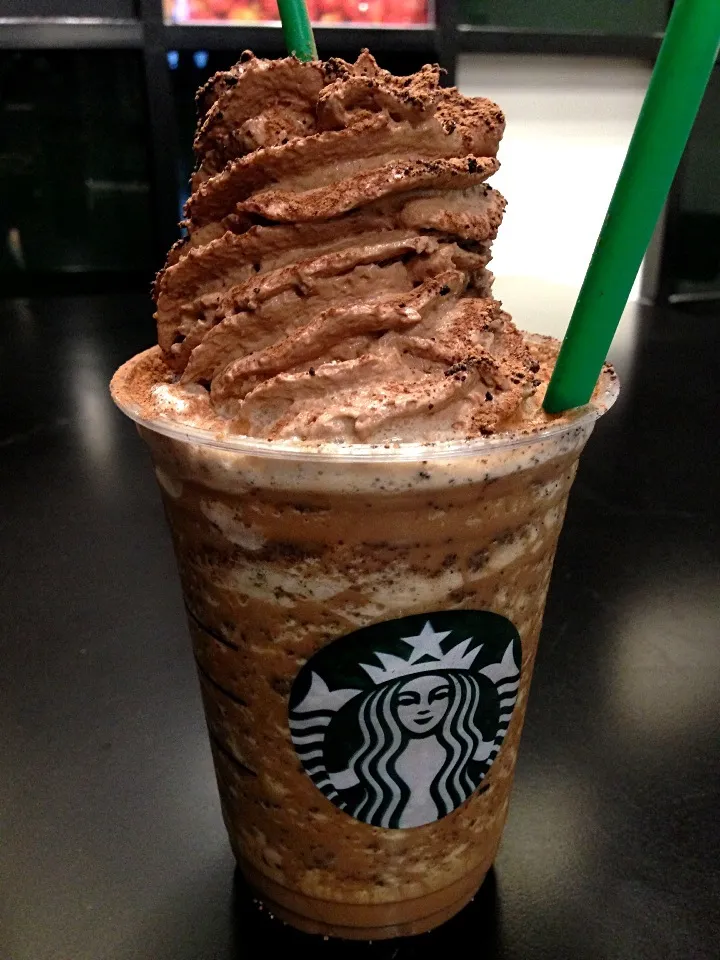 Mocha Cookie Crumble Frappucino|みいさん