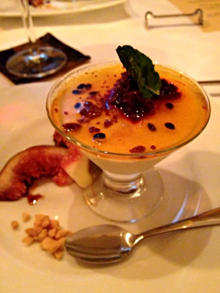 Passion Fruit Cheesecake|Chris Shannonさん