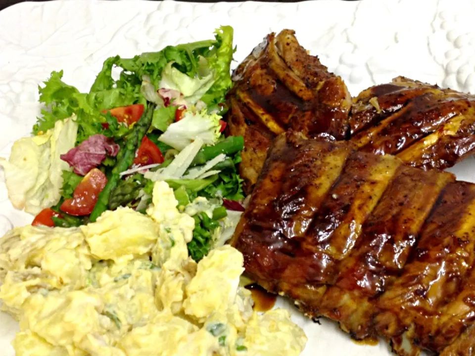 Baby back ribs, asparagus salad and mustard potatoes|Steve Pountneyさん