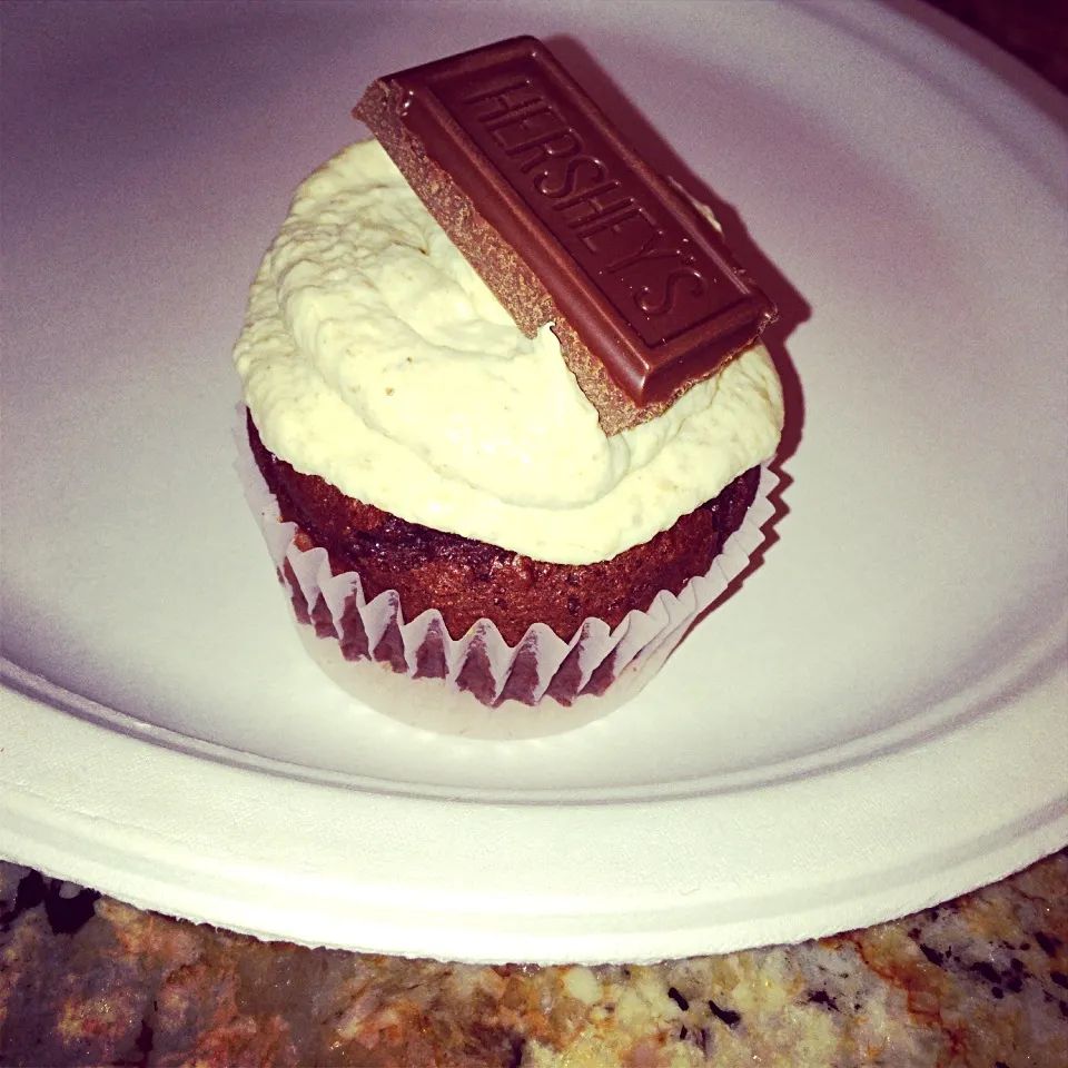 S'mores cupcakes|Connor Kuciさん