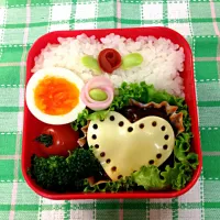 Snapdishの料理写真:⚾部活弁当⚾      今日はチーズハンバーグ！|ＲＩＥさん