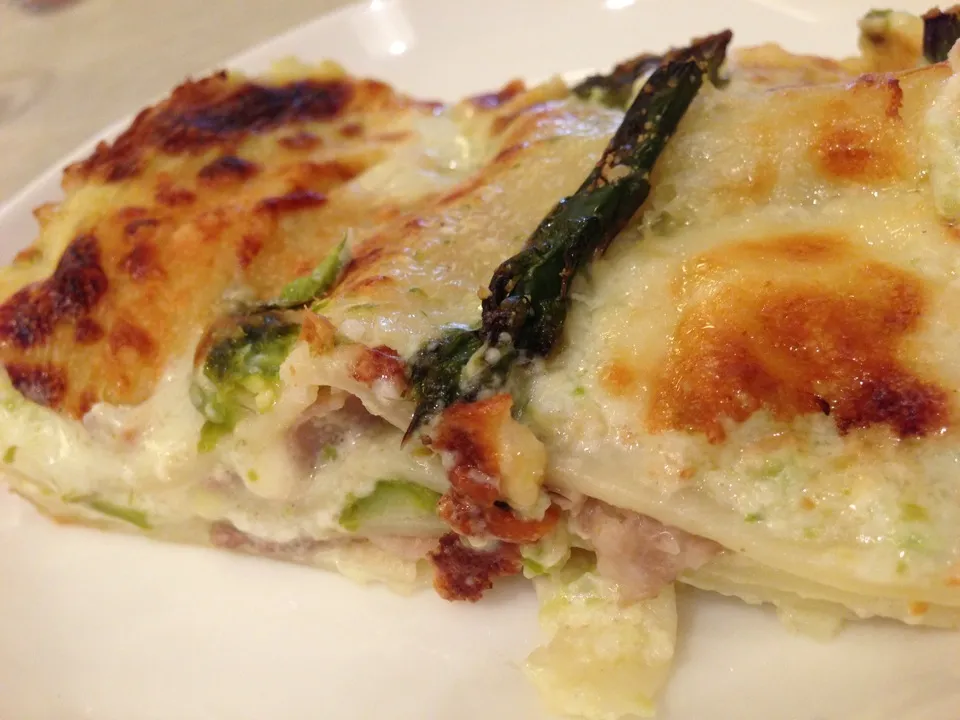 Lasagne agli aspragi|お家でbar!さん