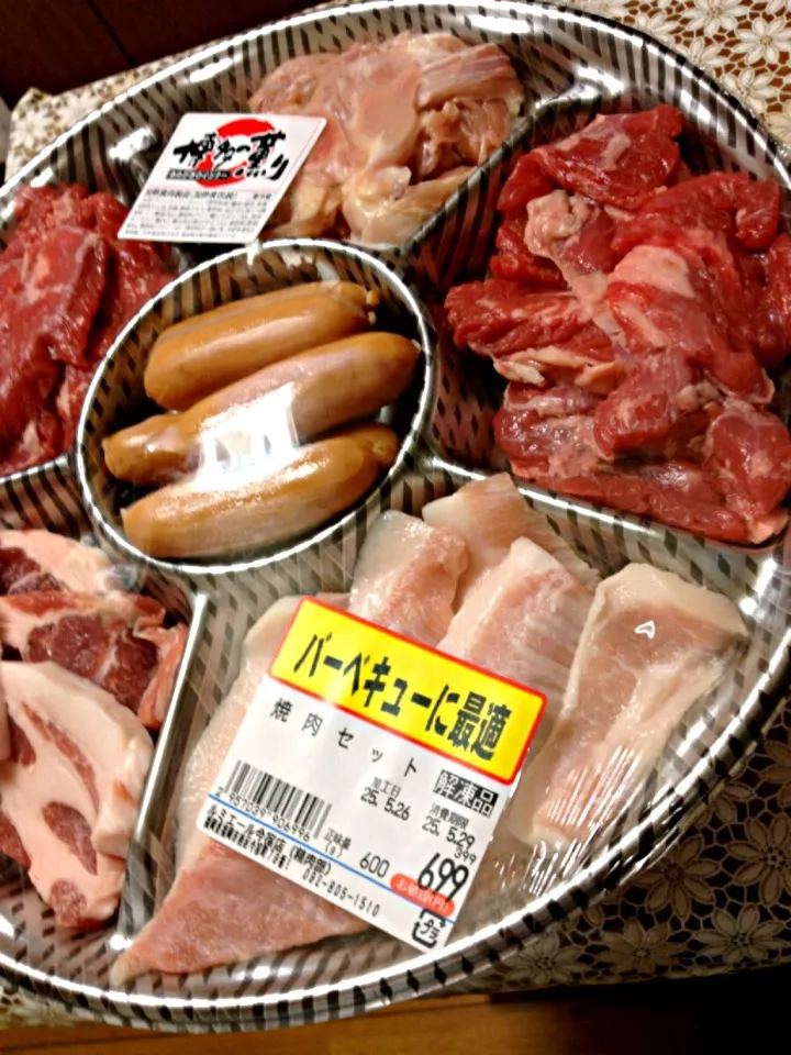 焼肉セット〜 ６９９円(￣^￣)ゞ|カフェアジアンさん