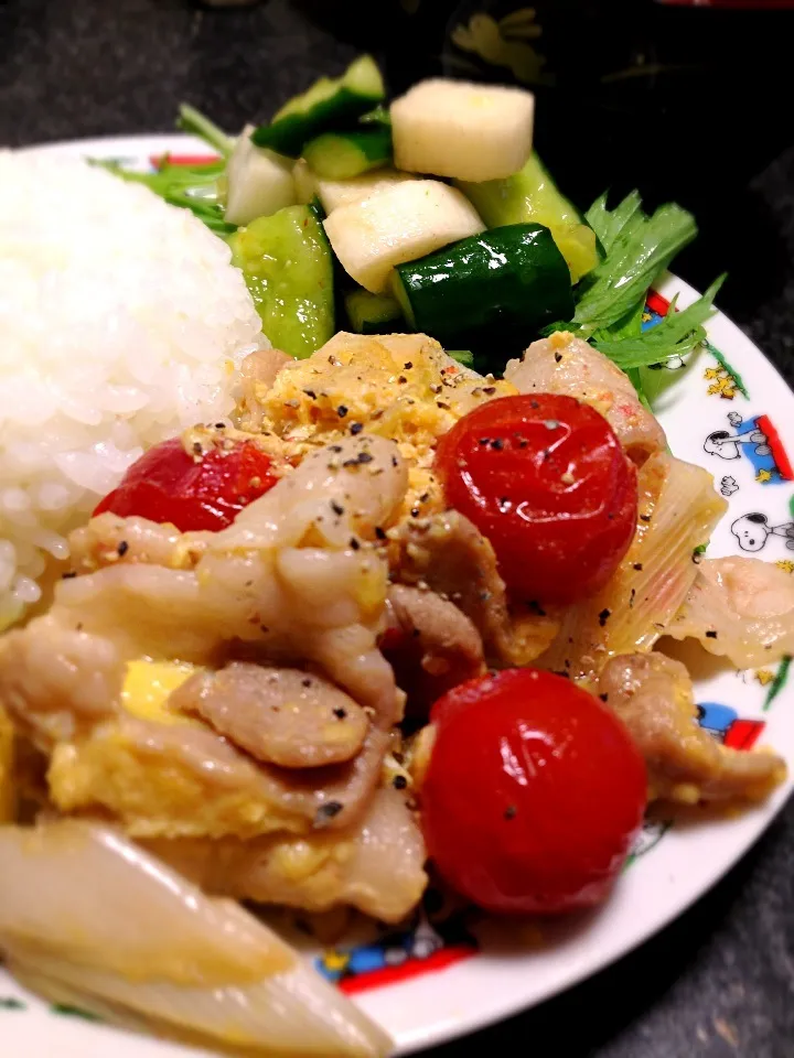 スワンラー炒め•たたきキュウリと長芋と大根の麺つゆ×豆板醤和え|がぁがさん