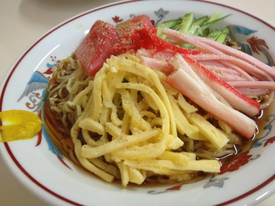 営業マンの昼ごはん  冷やし中華しょう油|ぽんたさん