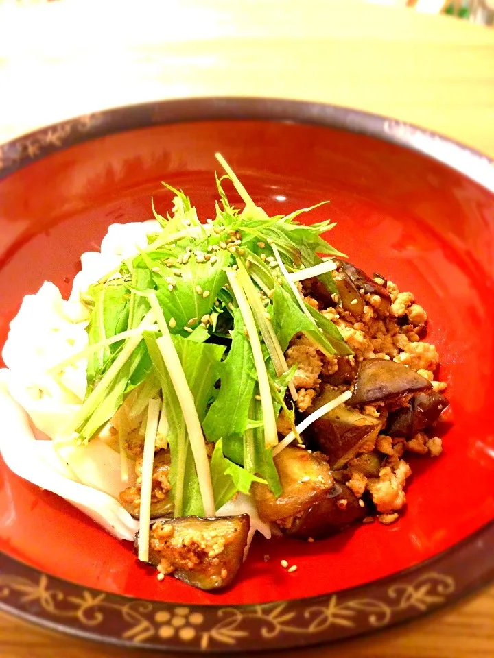 鶏そぼろ茄子炒めと水菜のぶっかけきしめん、ピリ辛|ユキさん